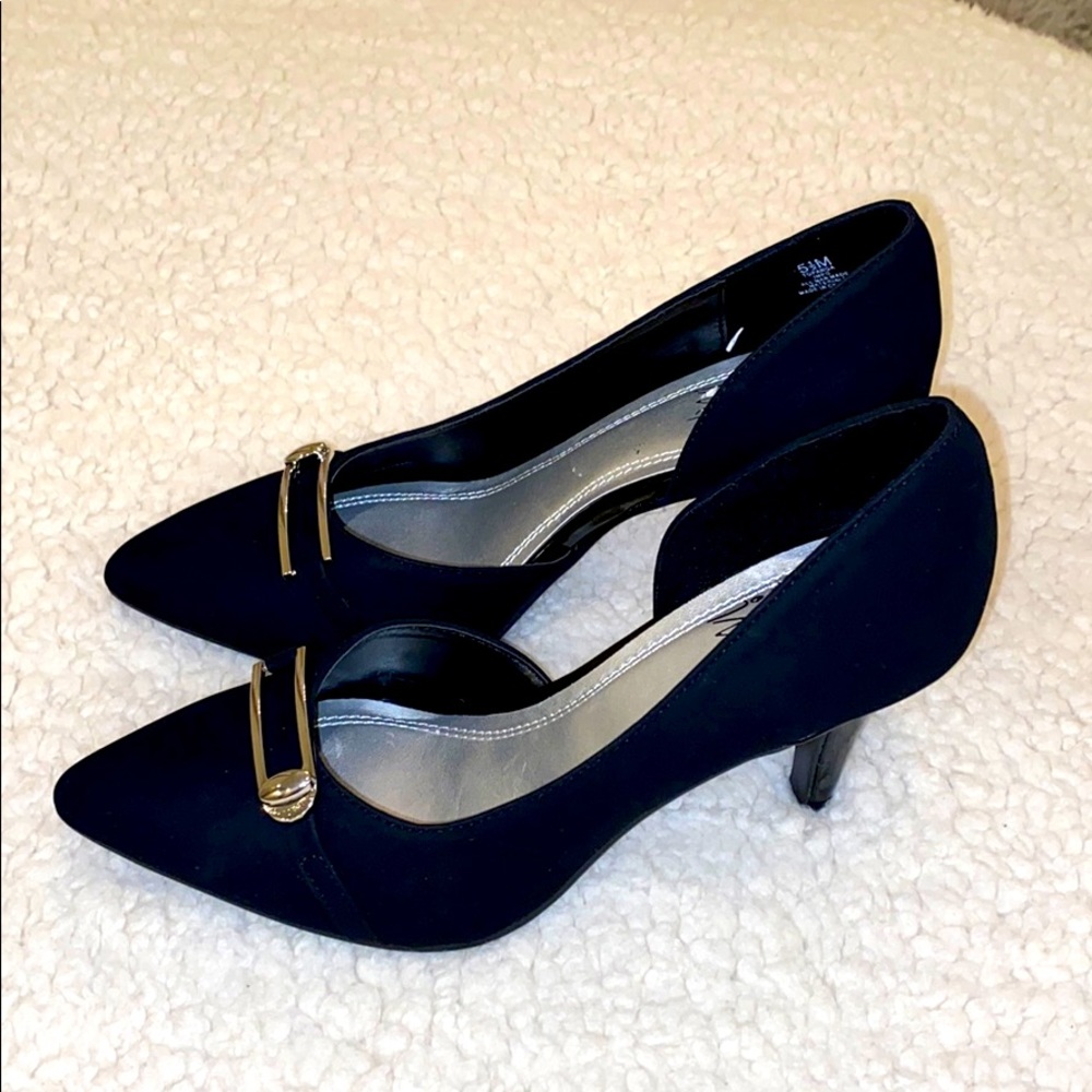 Impo pumps, NWOT